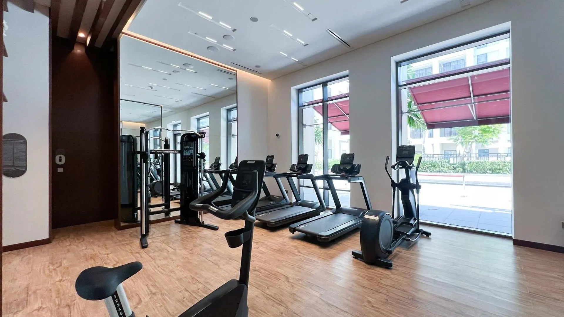 Stylish 1Br City View At Vida Creek Beach Dubai