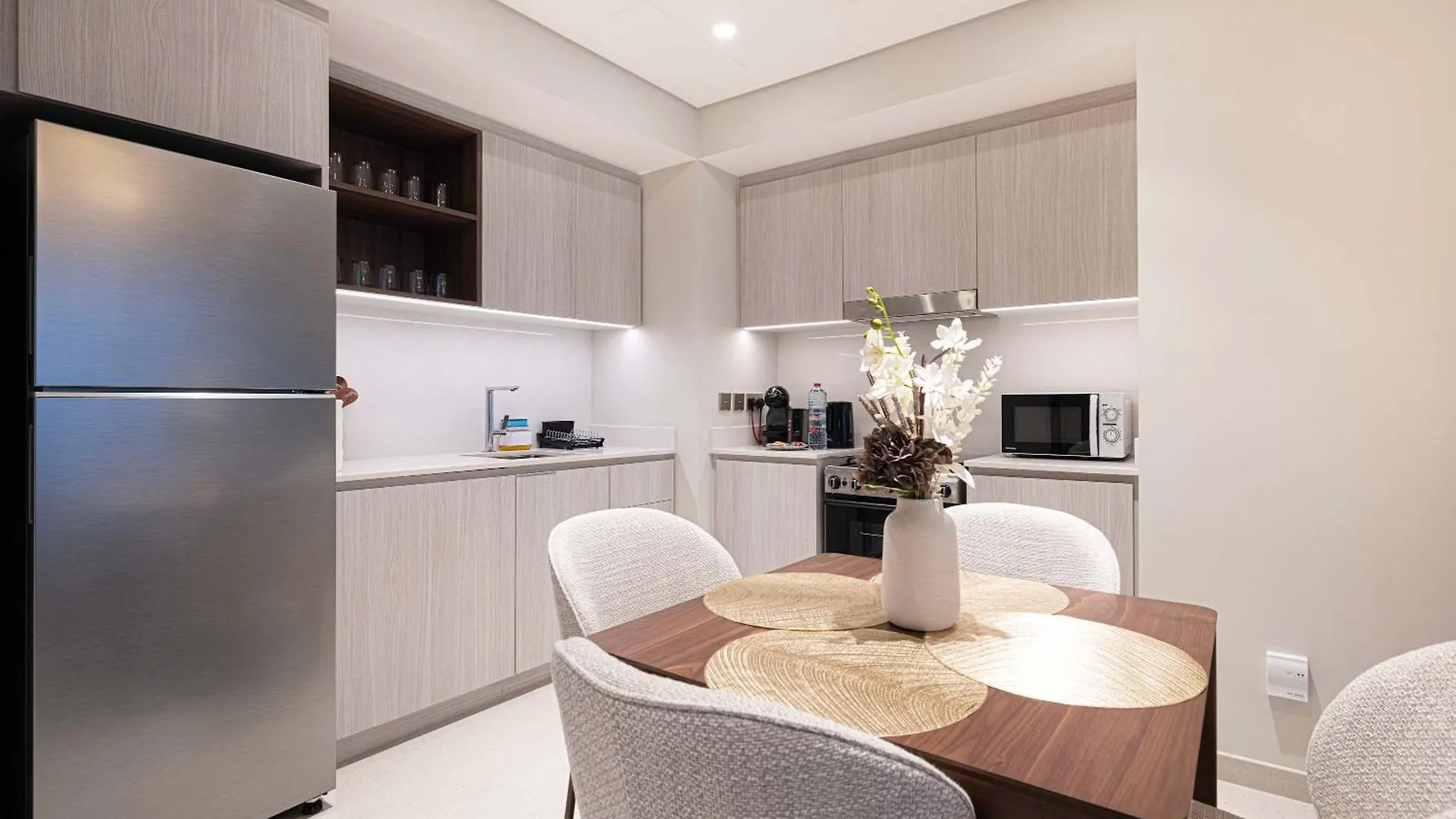 Stylish 1Br City View At Vida Creek Beach Dubai Apartment